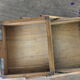 Travailleuse en bois rustique