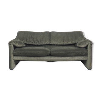 Maralunga 2 seater sofa by Vico Magistretti for Cassina