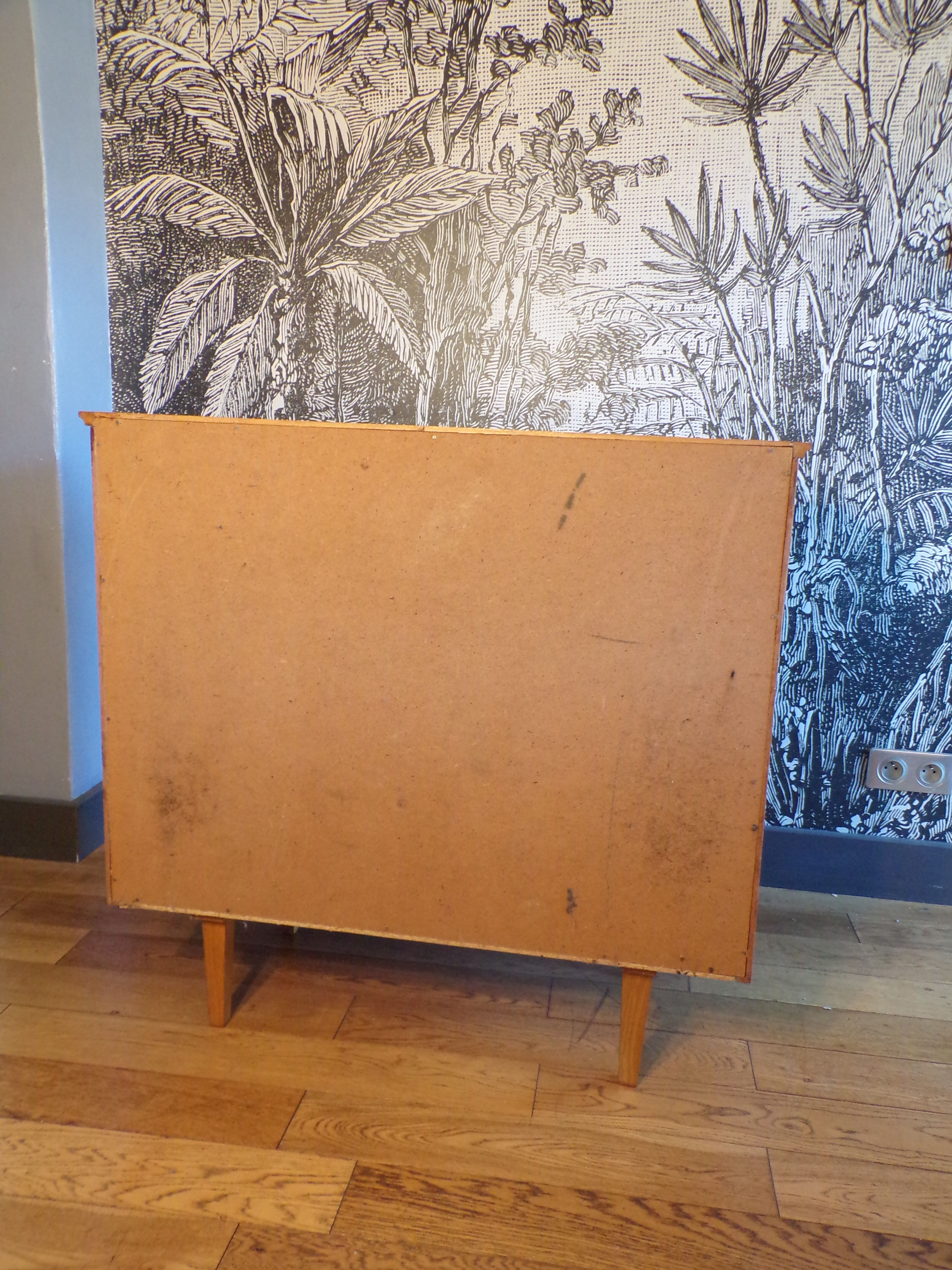 Vintage dresser 4 drawers