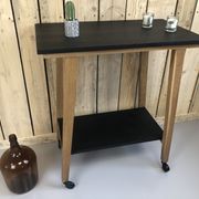 Service with oak wheels