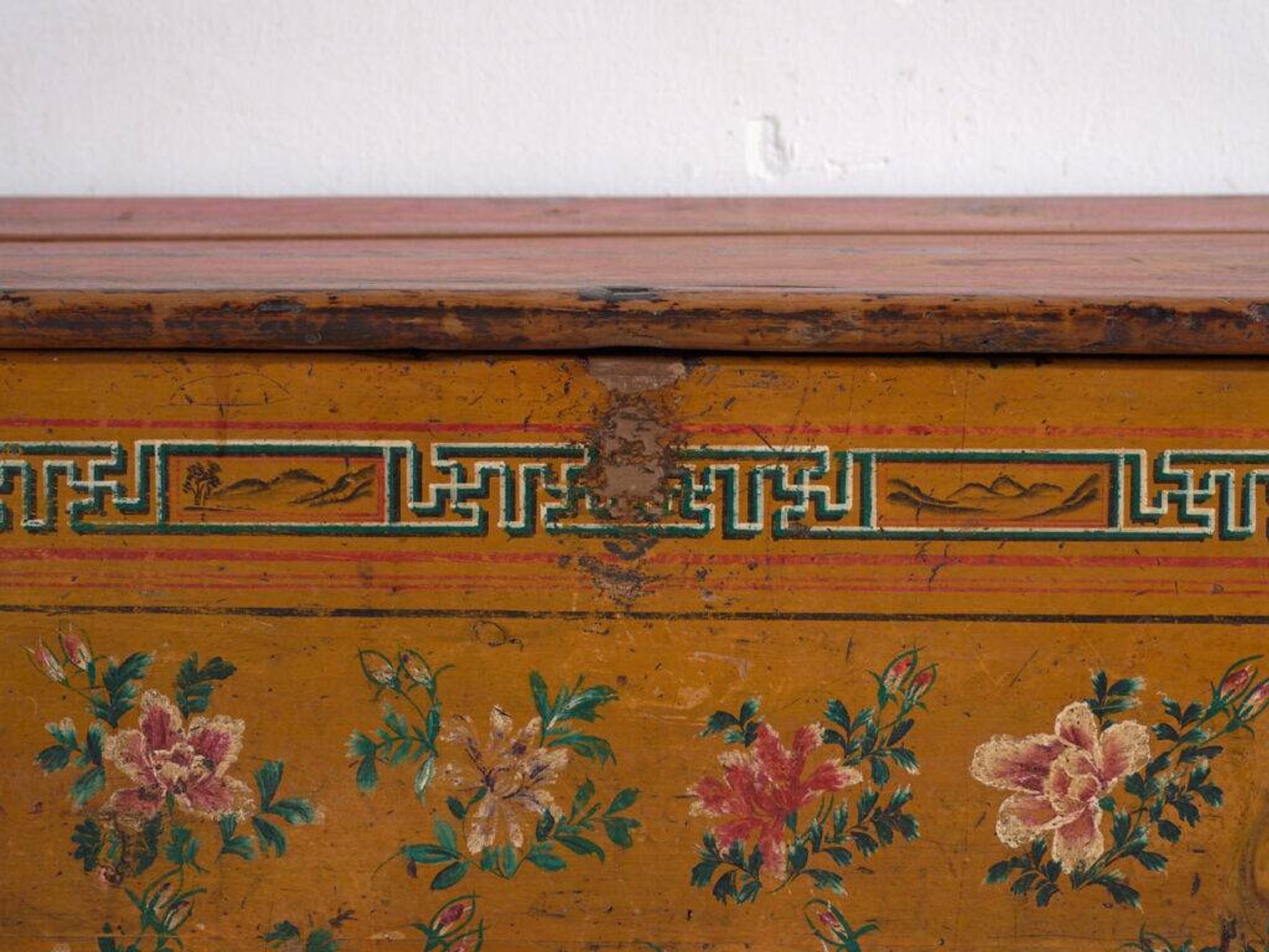 Coffre chinois avec peinture originale – Chine, vers 1900