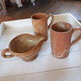 2 mugs + stoneware creamer