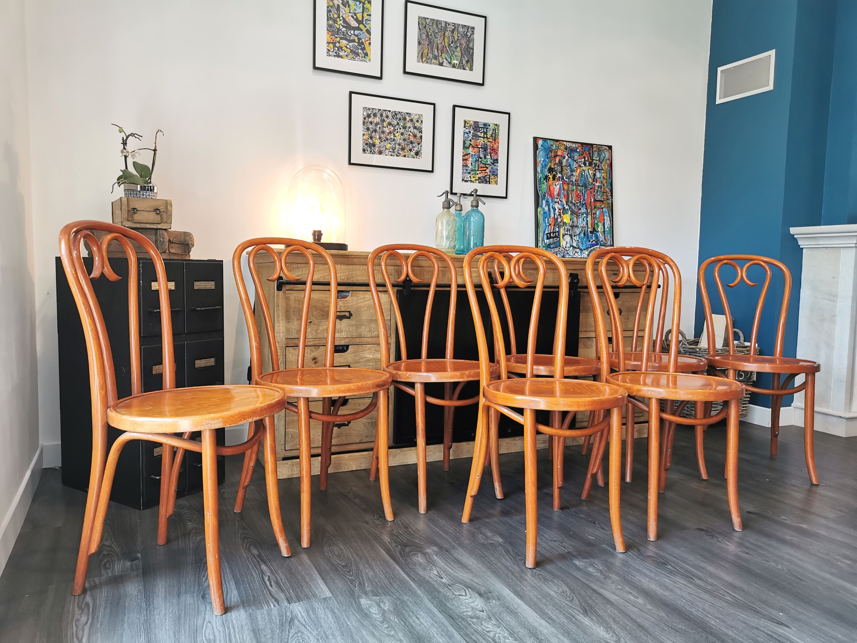 8 chaises bistrot