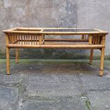 Table basse en rotin et verre fumé