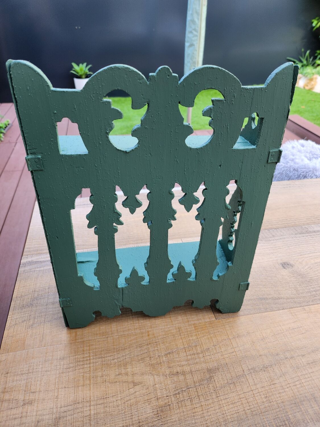 Wooden shelf 33x25cm