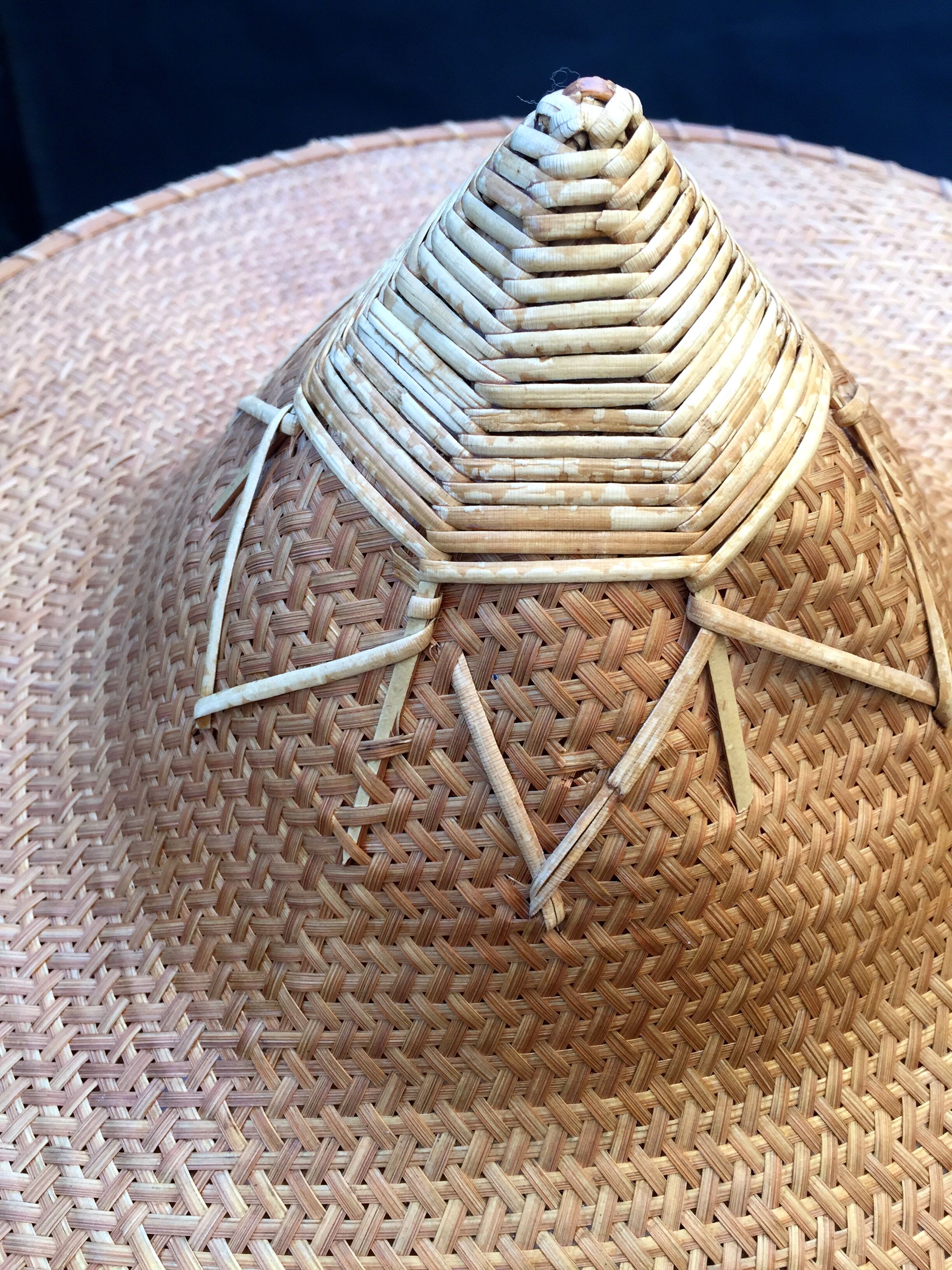 Pointu wicker hat vintage asian crafts 1980