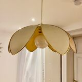 Vintage flower petal suspension
