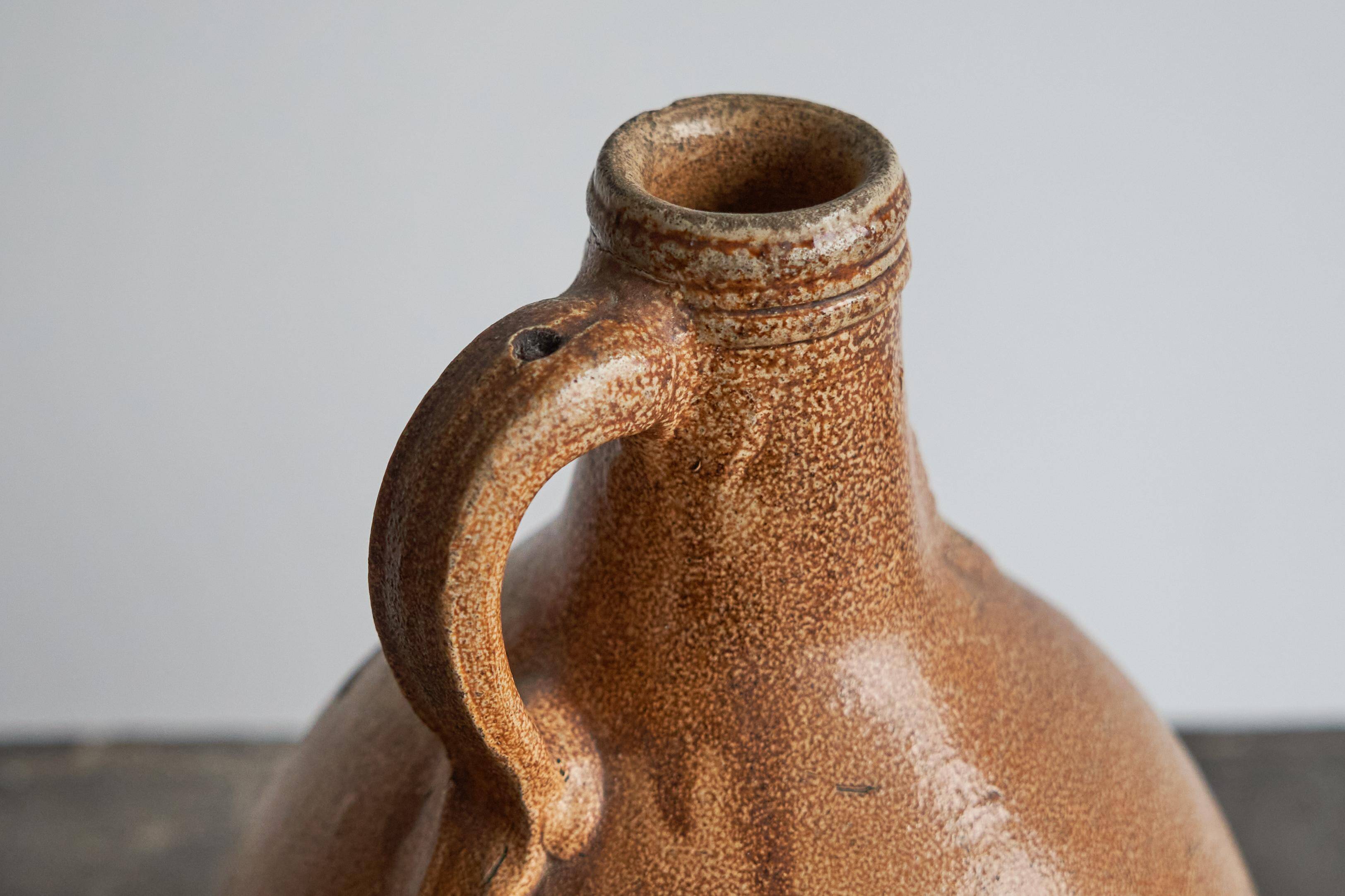 Bartmann jug / Bellarmine 17th century in salt-glazed stoneware