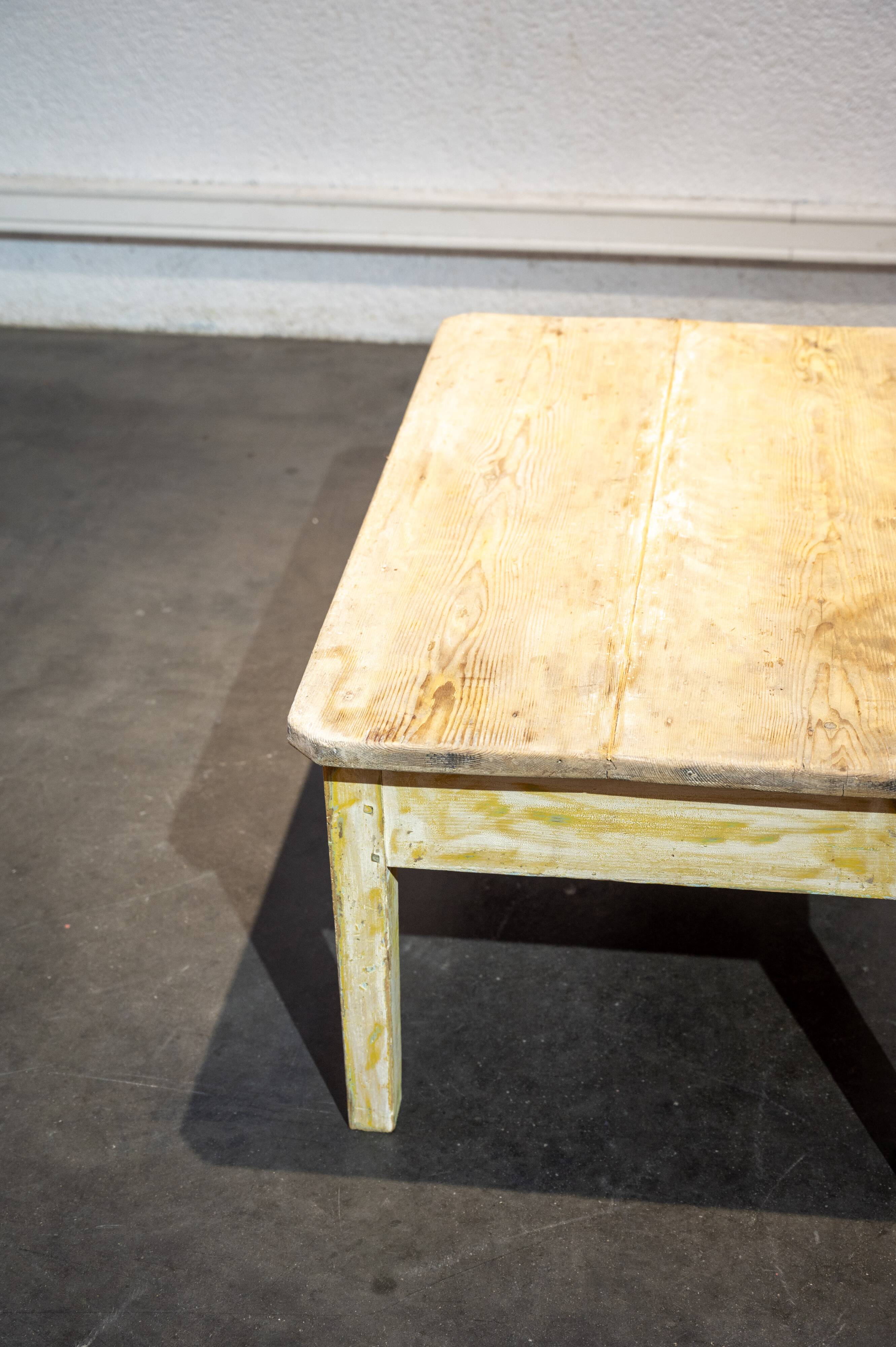 Country style coffee table