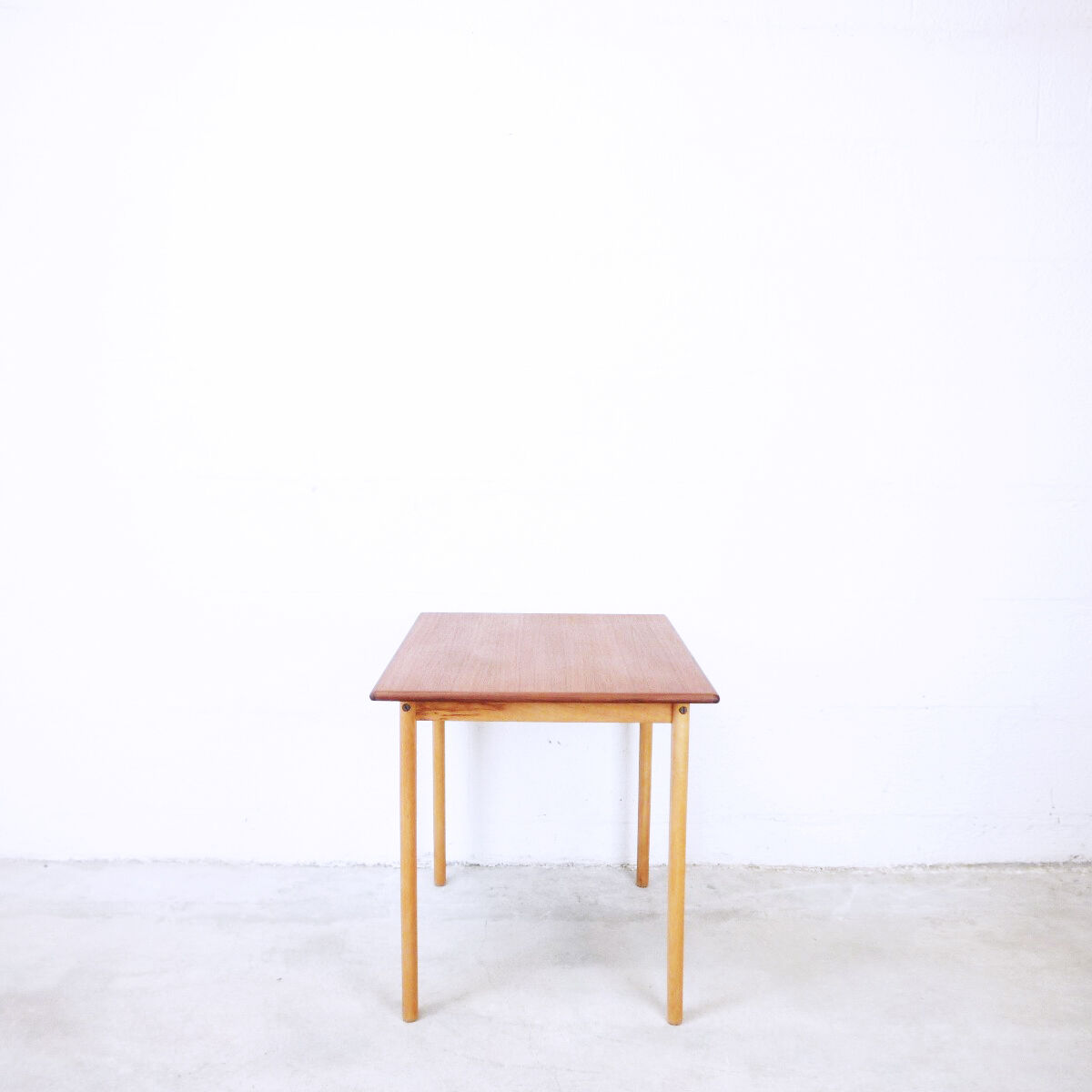 Coffee table bedside or extra in teak and birch