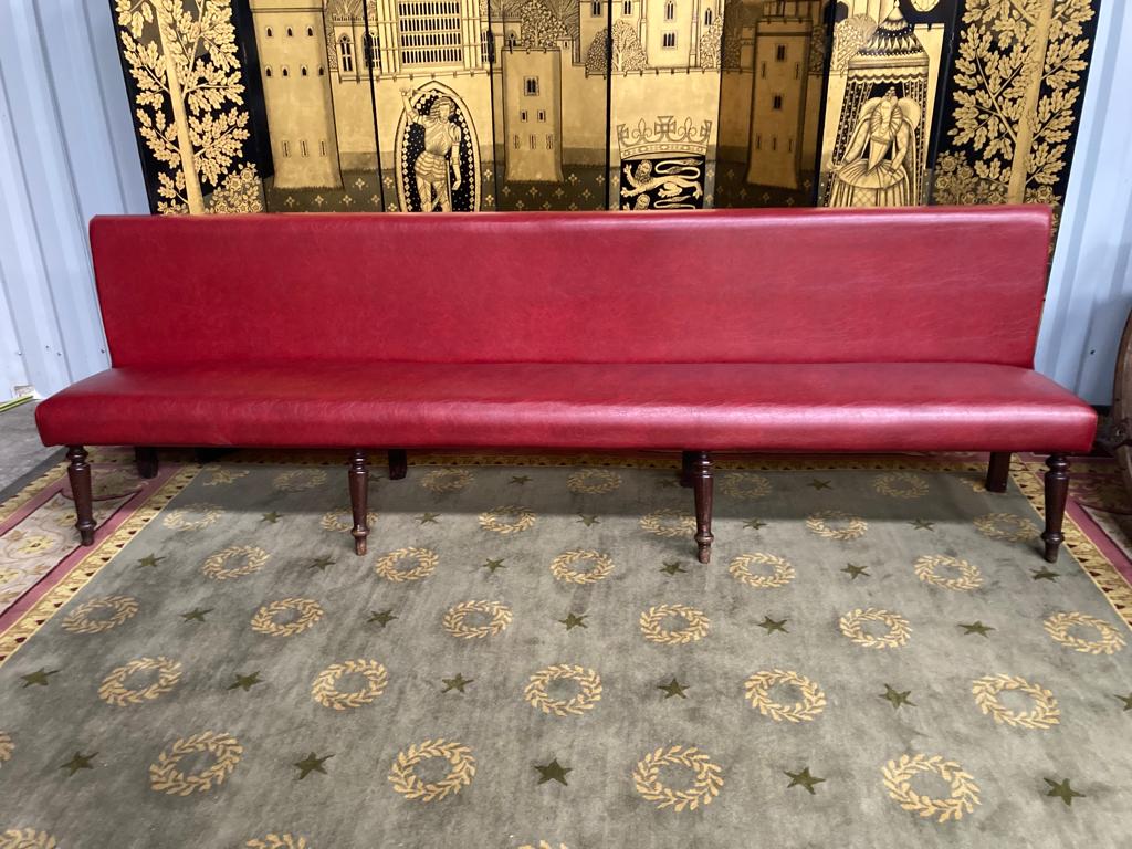 Bistro bench - red skaï brasserie 1900