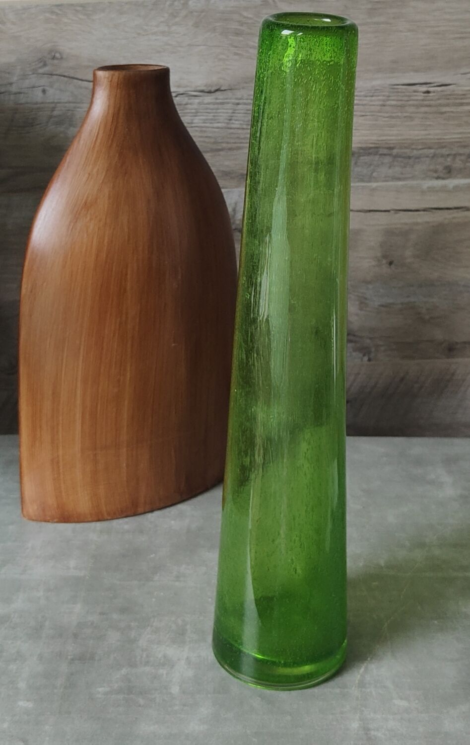Green bubble glass vase