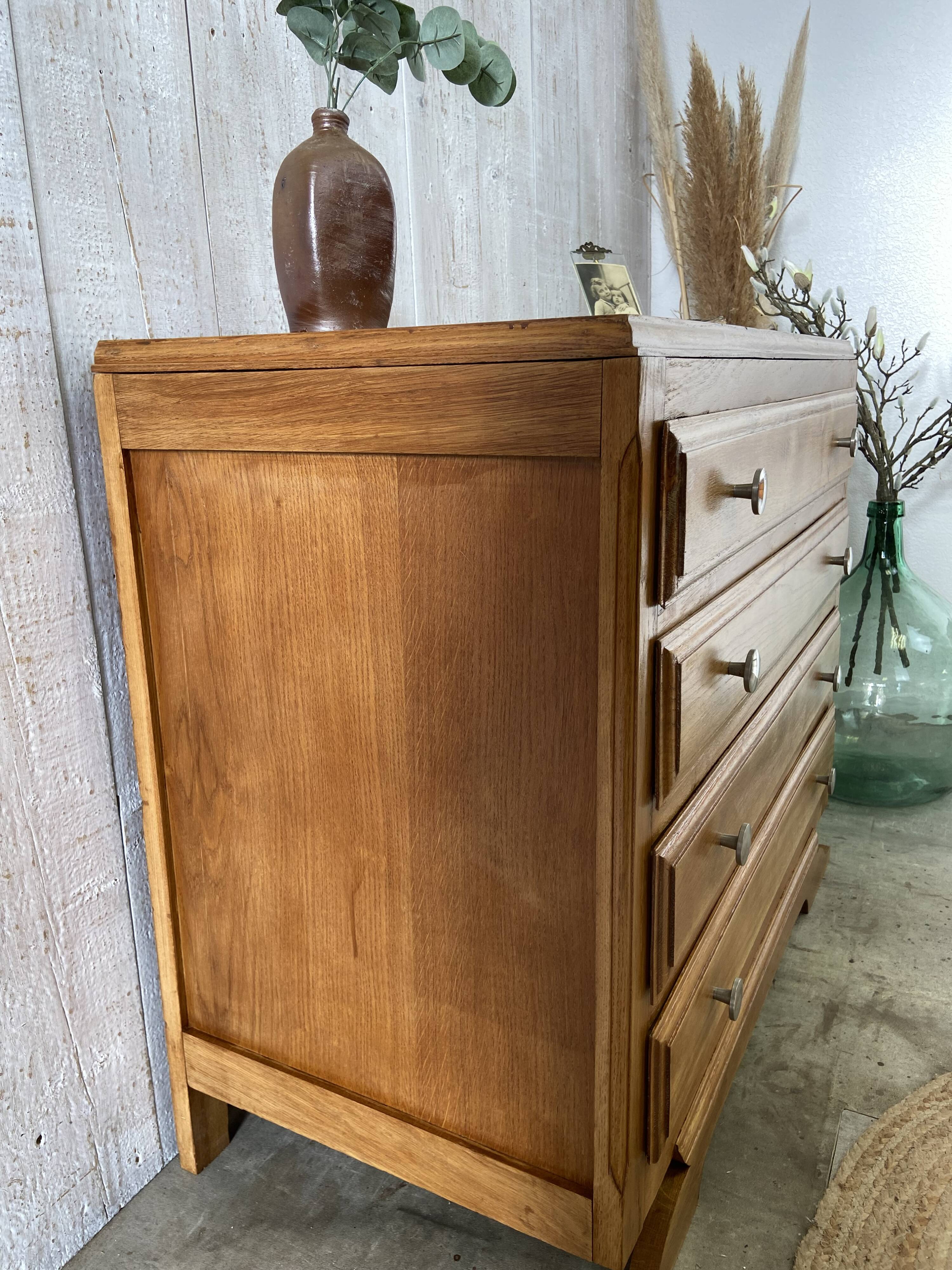 Commode vintage