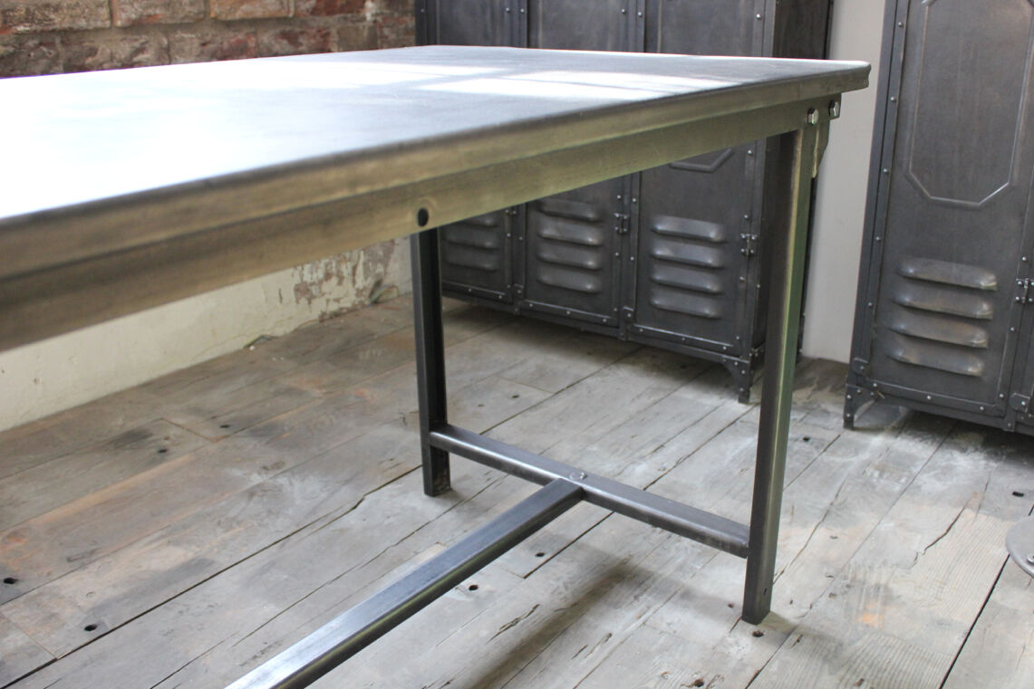 Industrial metal table of the 50s