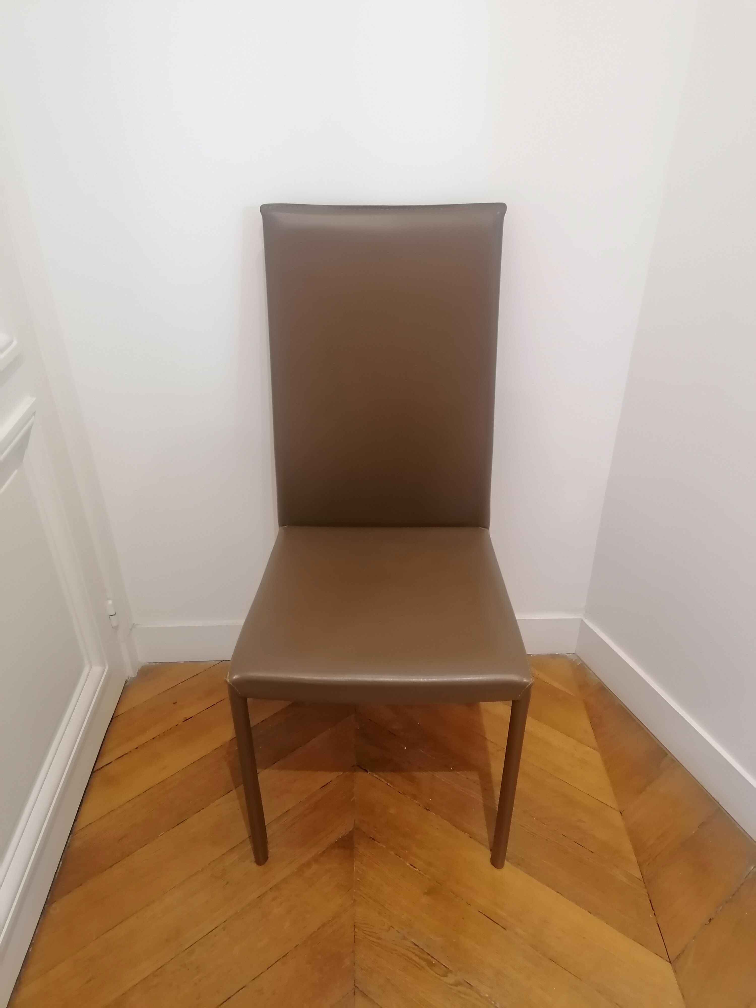 6 chairs Roche Bobois model Holly high backrest