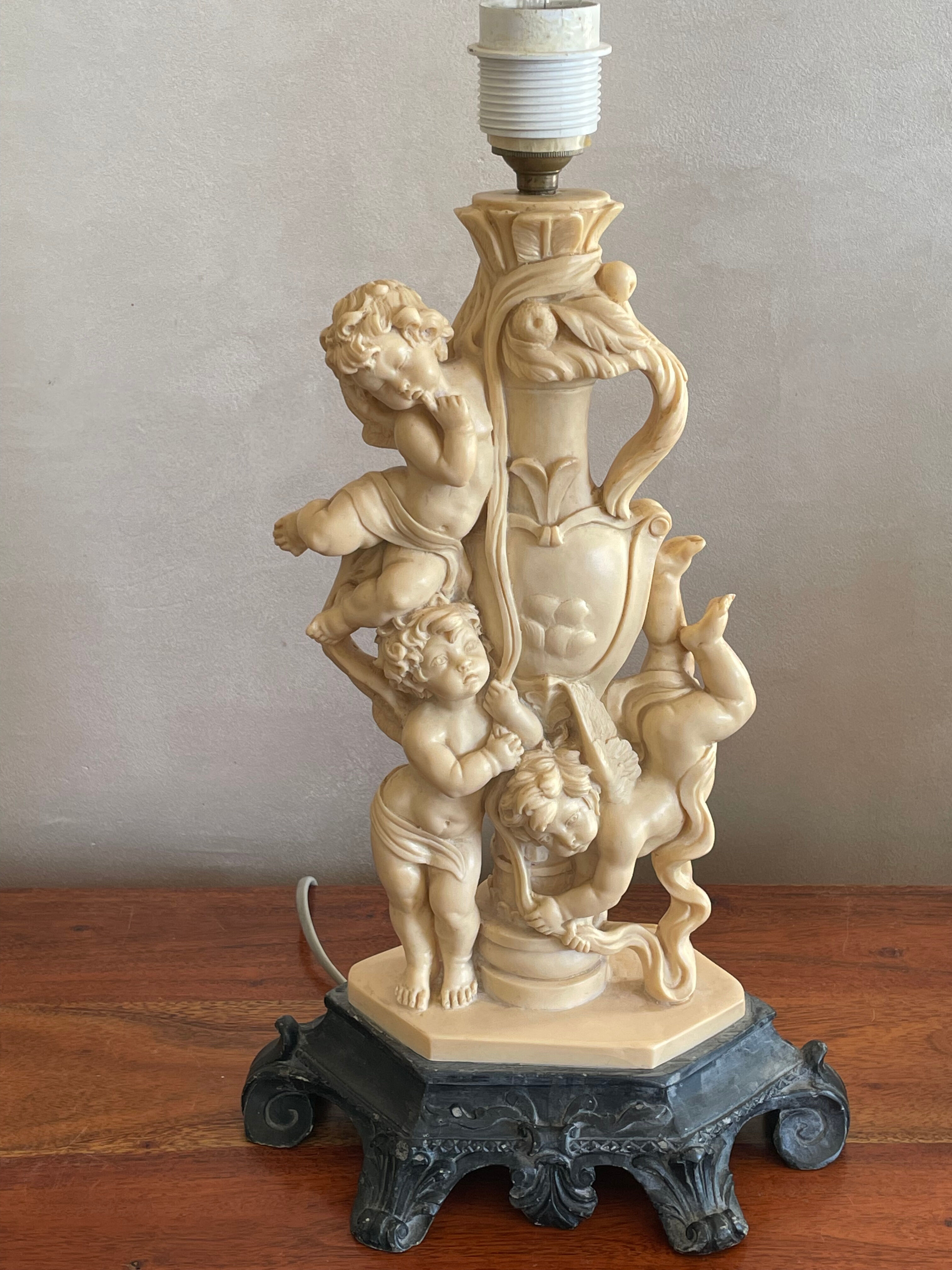 Lamp foot decorations cherubs in Santini resin
