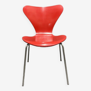 Chair by arne jacobsen