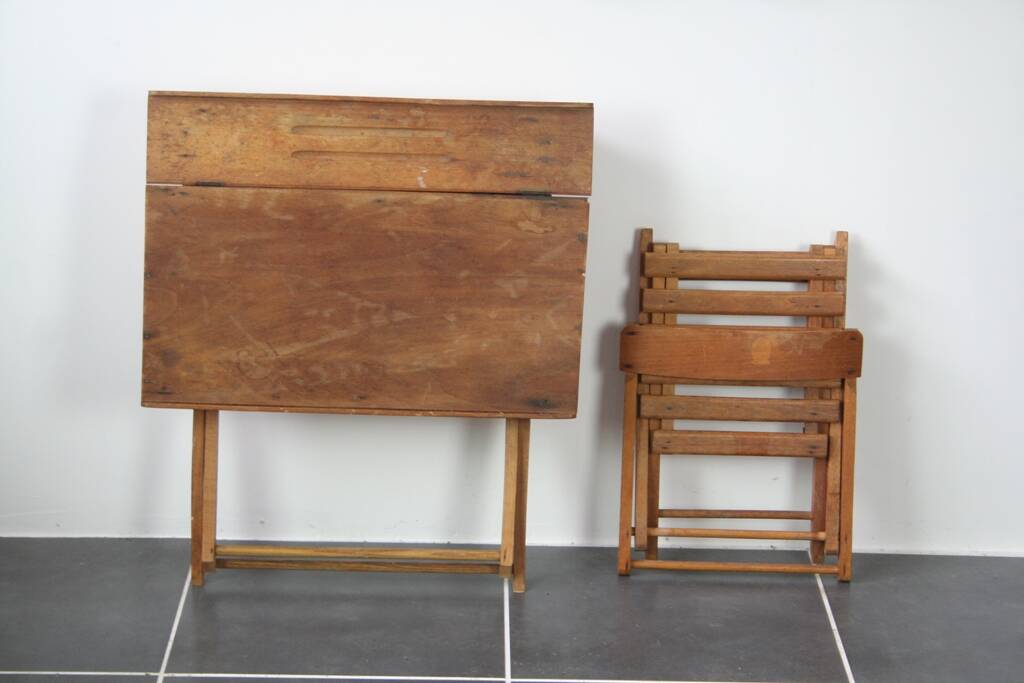 Ensemble bureau pupitre d’enfant et sa chaise pliants