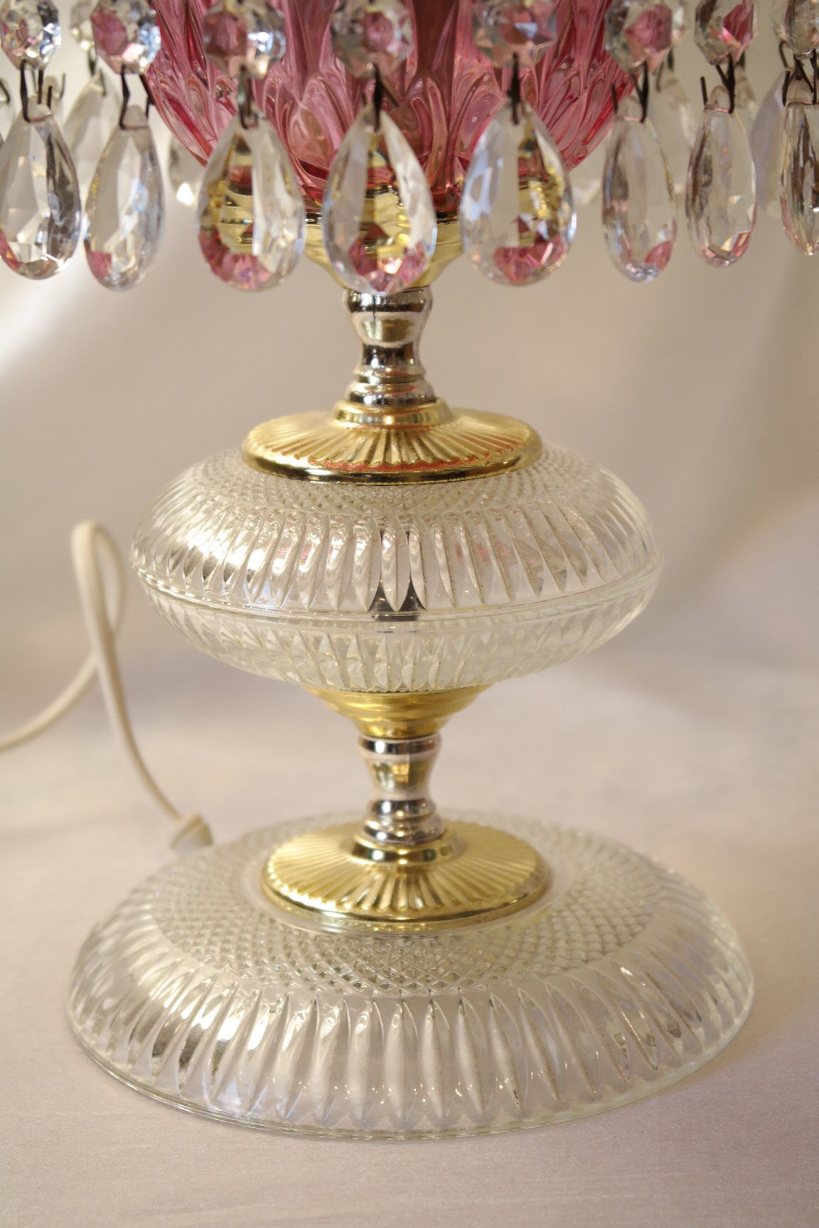 Glass and crystal pink boudoir grapevine lamp