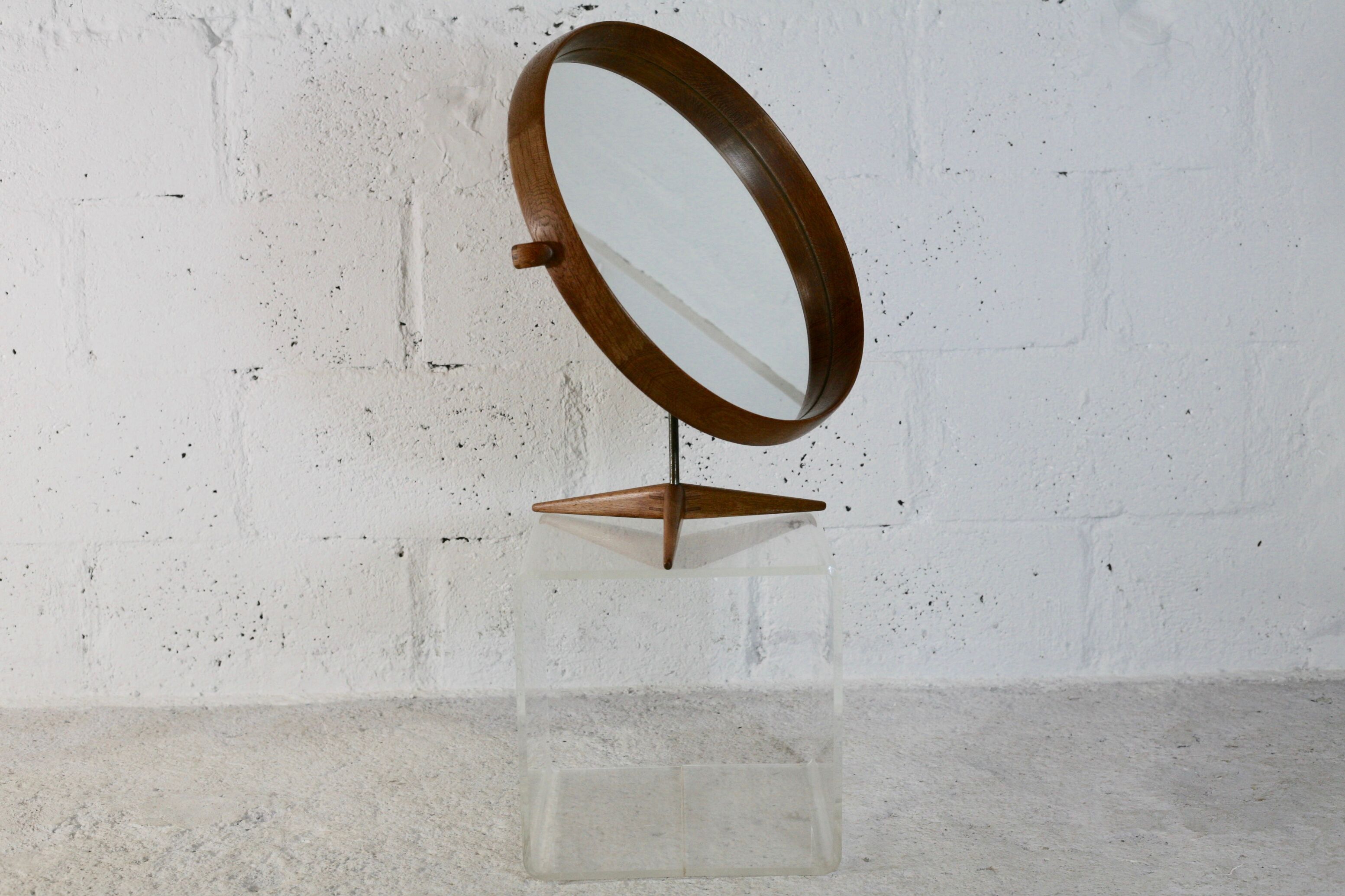 Mirror by Uno and Osten Kristiansson edition Luxus Sweden circa 1960 49x52cm