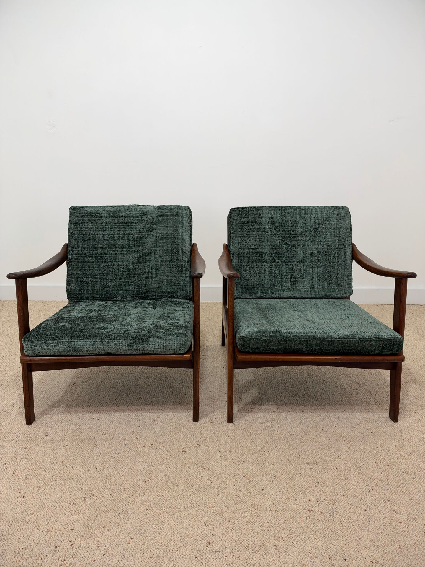 Pair of vintage Scandinavian armchairs – 1960s/70s