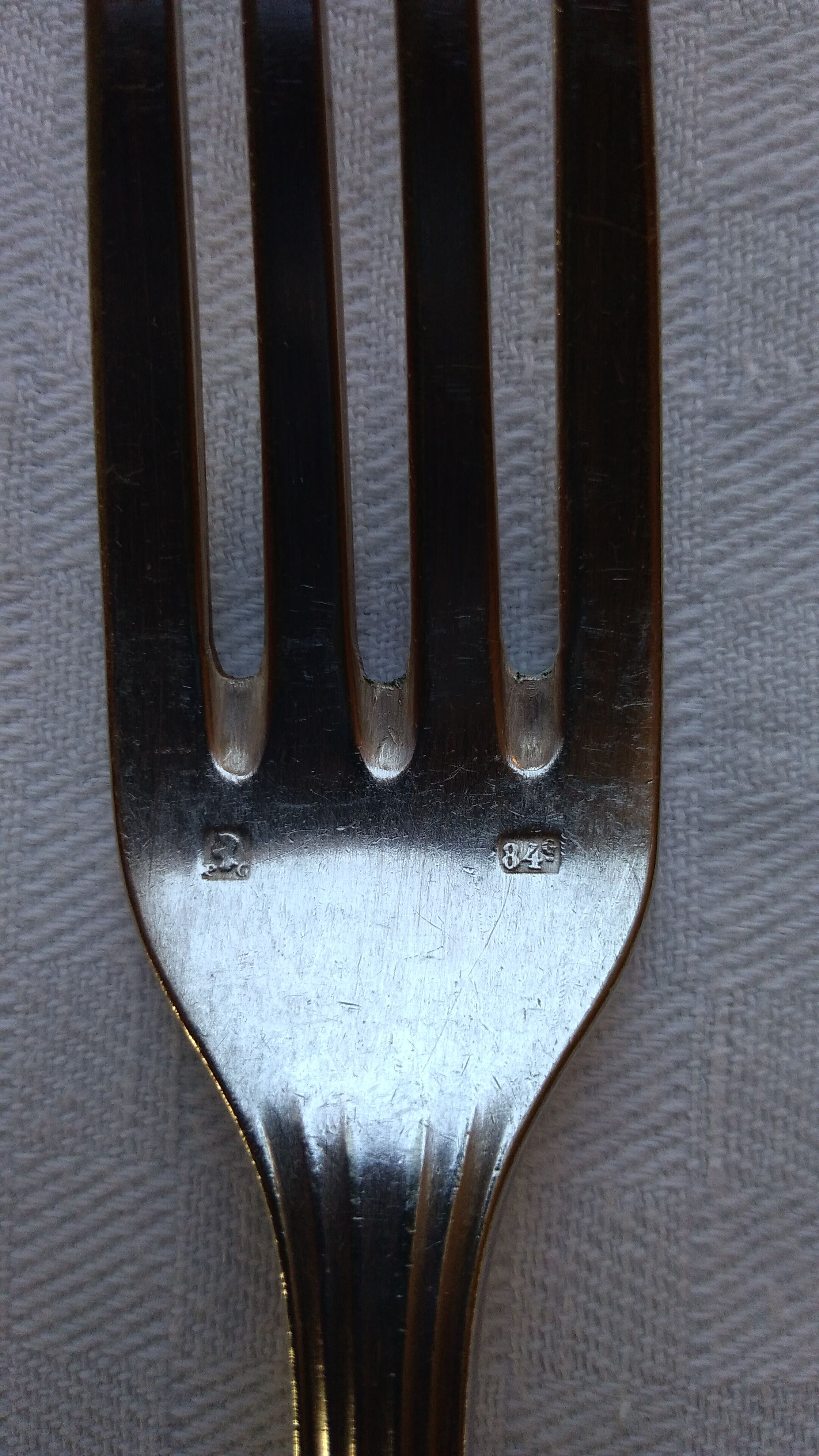 21-piece cutlery set