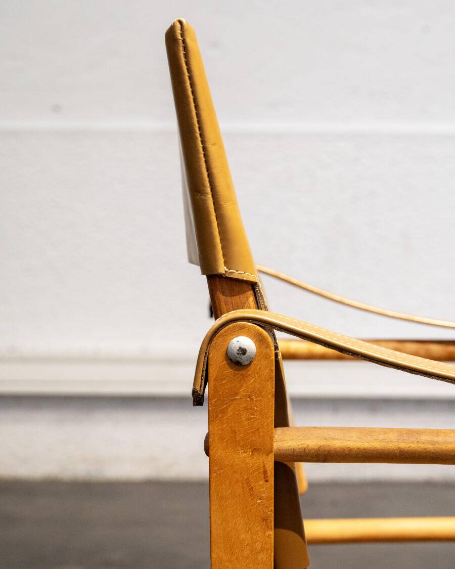 Leather safari chair