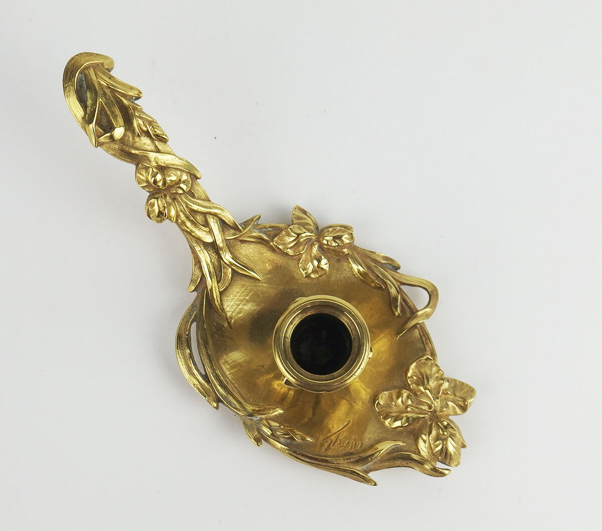 Art Nouveau candle holder in bronze by A Vogt