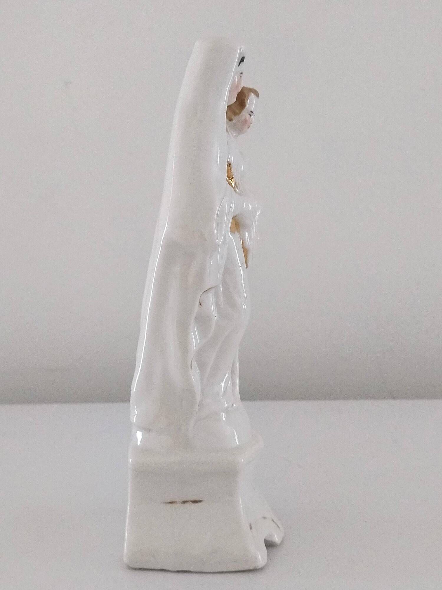 Statuette of the Virgin and Child in porcelain Old Brussels XIX and its niche