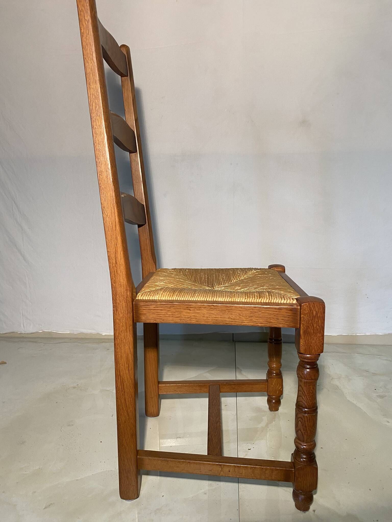 Set of 6 solid wood chairs with straw seats - Rustic style