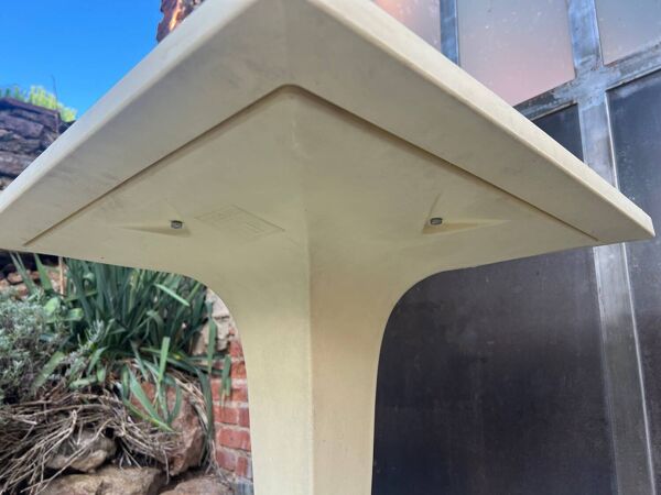 Table Philippe Starck modèle Toy