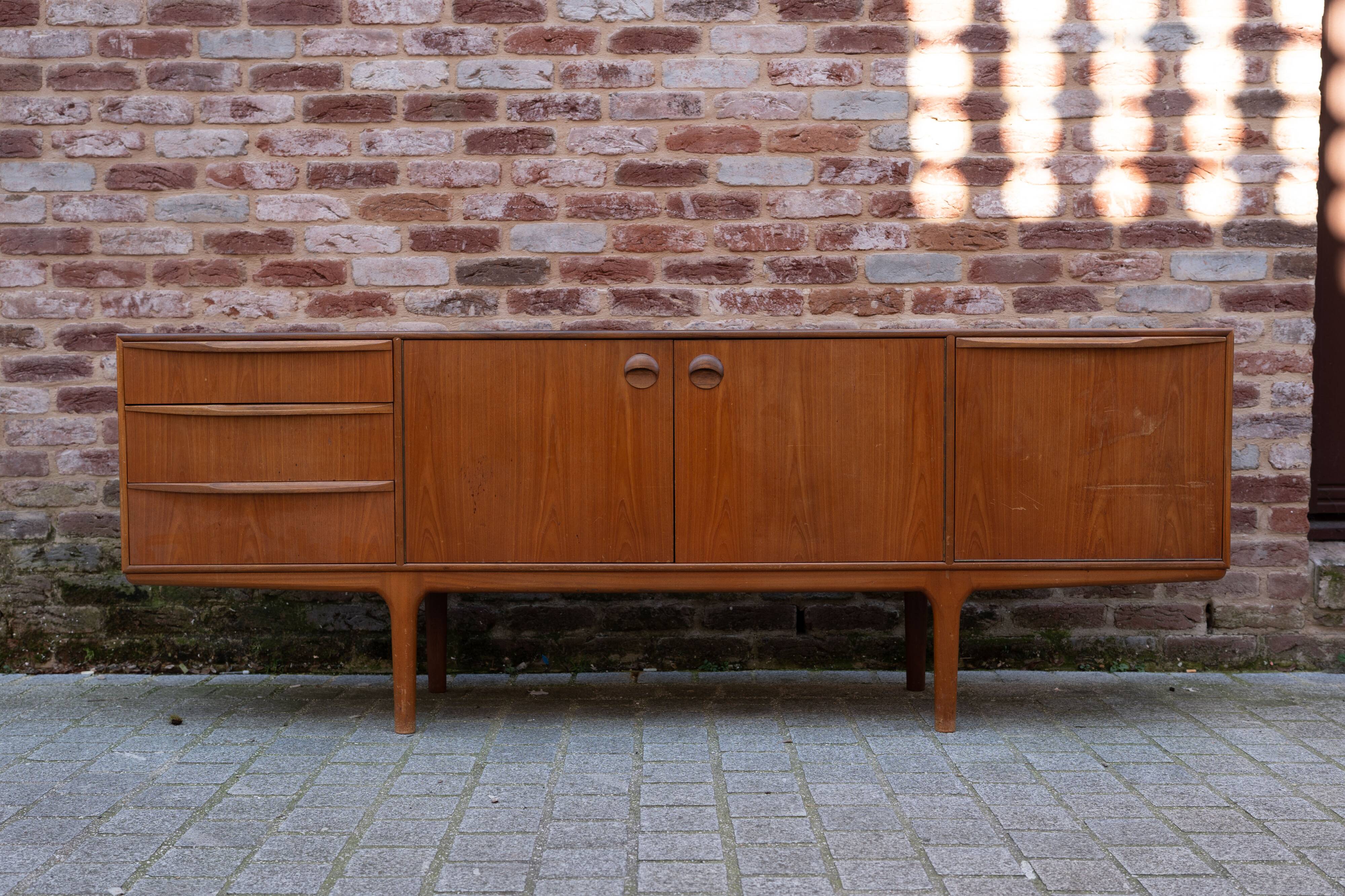 Enfilade vintage par Tom Robertson édition McIntosh, Roayume-Uni