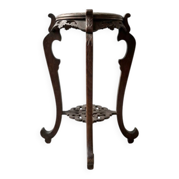 Meuble de rangement classique en bois sculpté marron