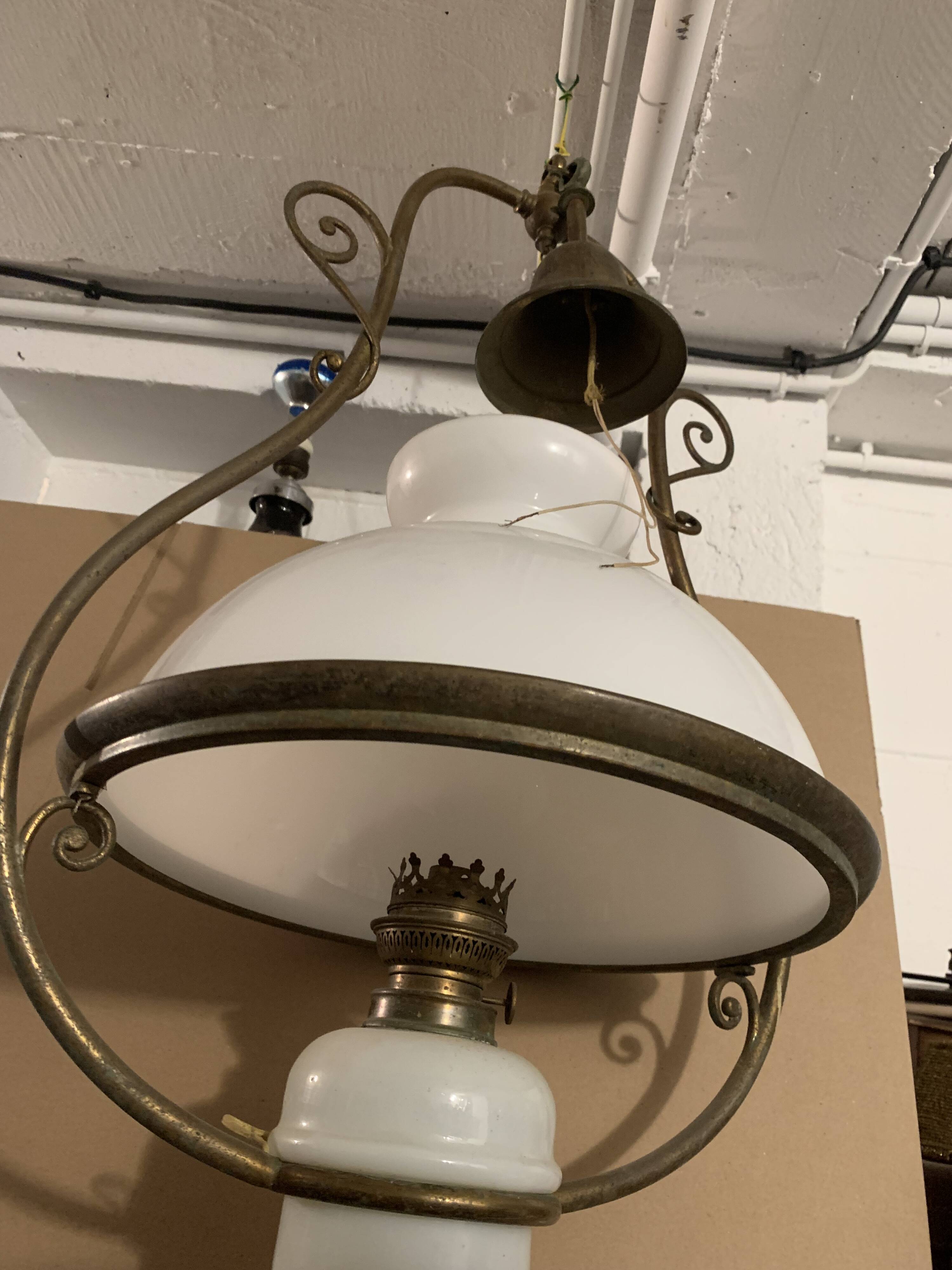 Suspension in opaline and brass