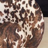 Mushroom-style armchair