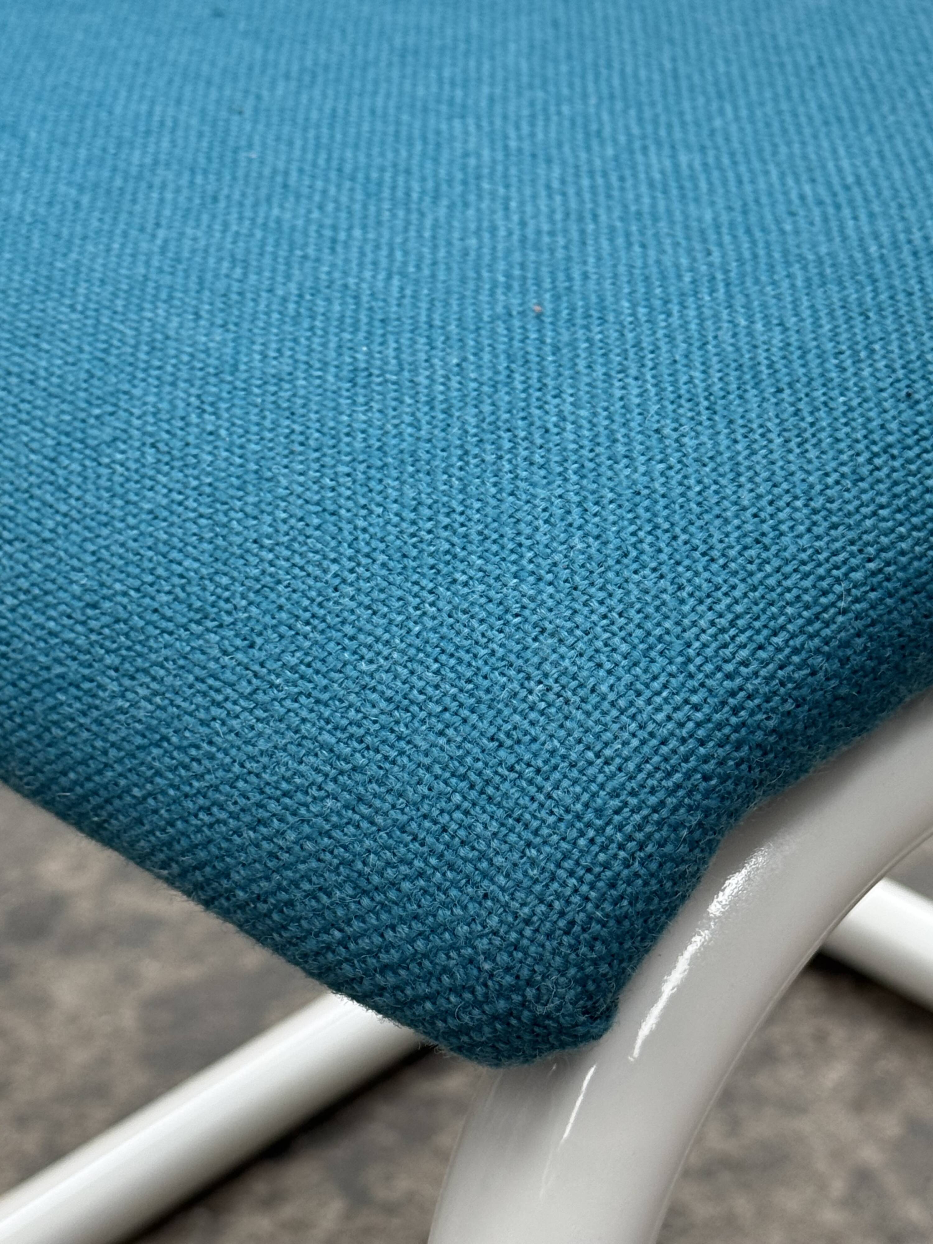 6 cantilever chairs from the 80s