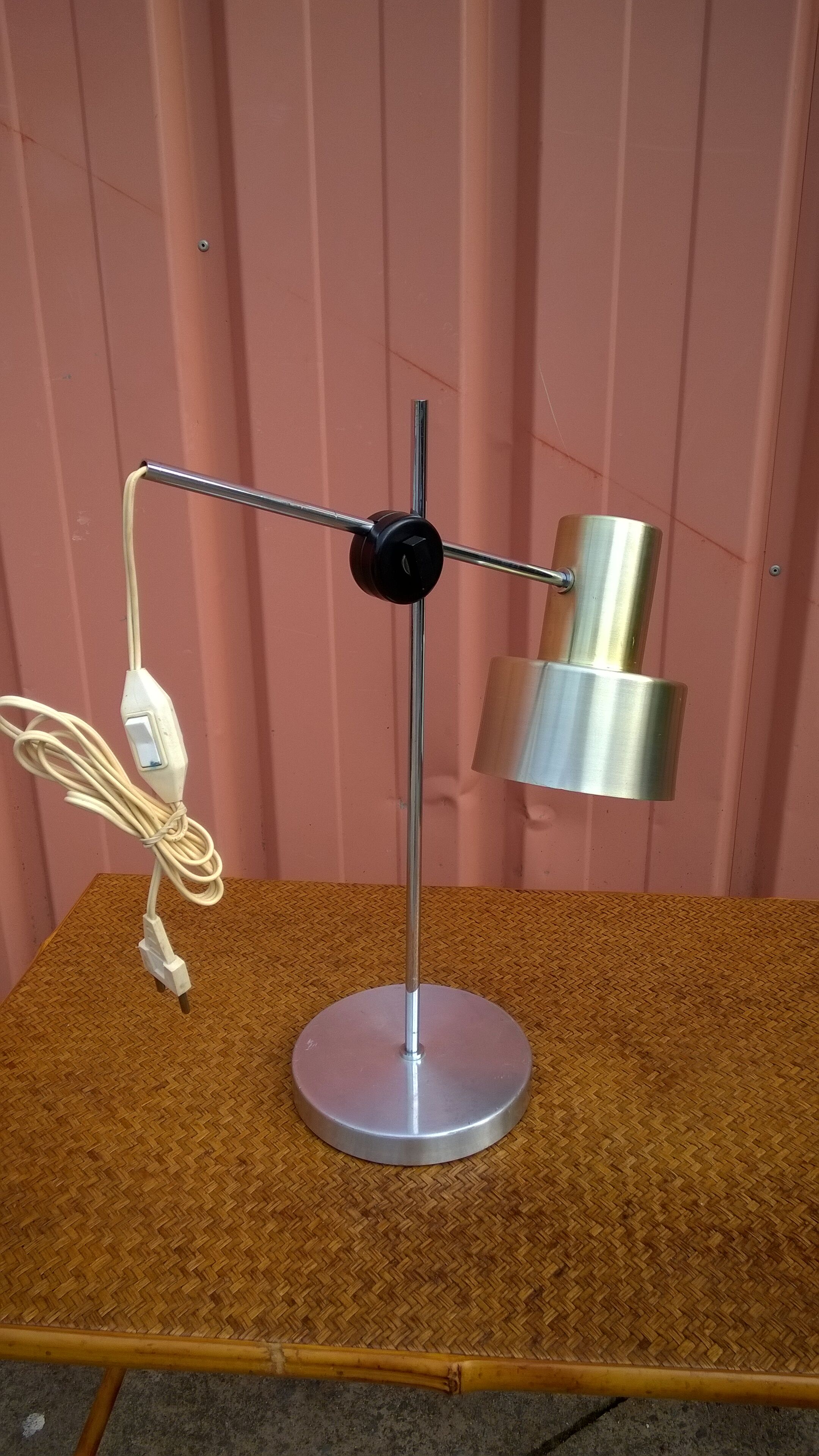 Aluminor lamp