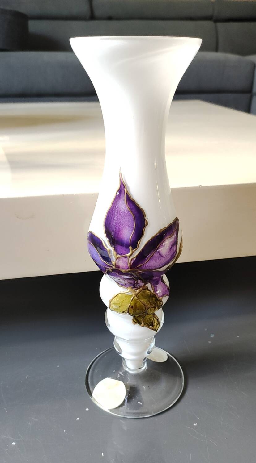 Stylish Kalina Poland vase. Floral decoration. Unique signed piece, 27 cm