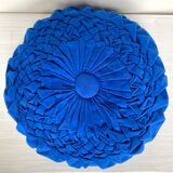 Vintage pleated round cushion