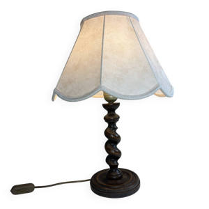 lampe en bois tourné