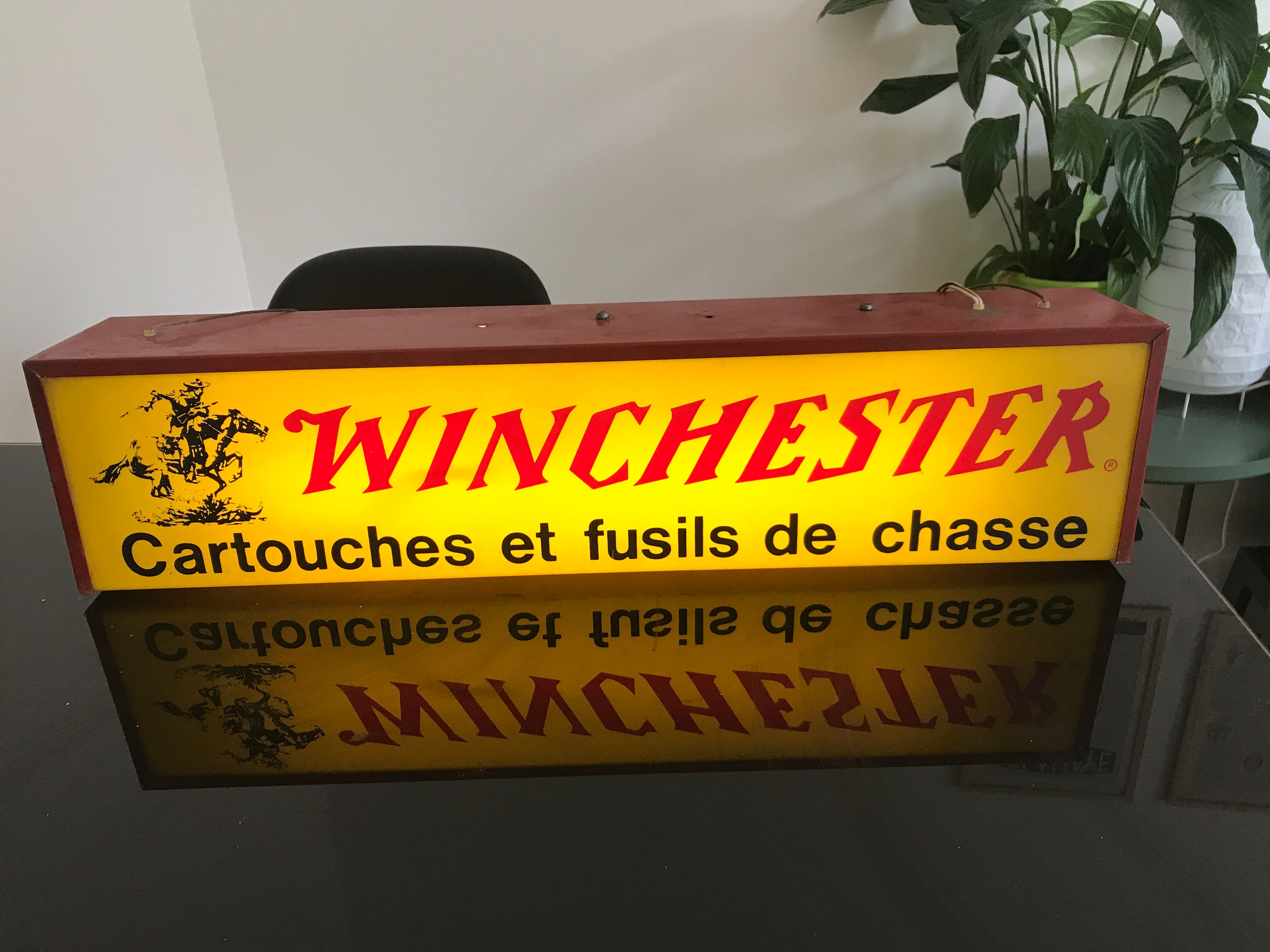 Winchester light sign years 60/70