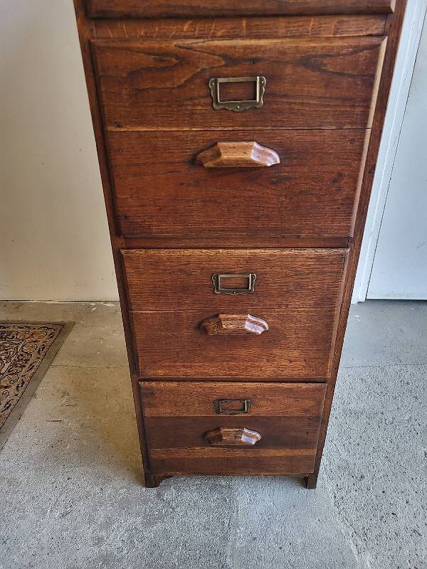 meuble classeur a dossiers en chene 1940