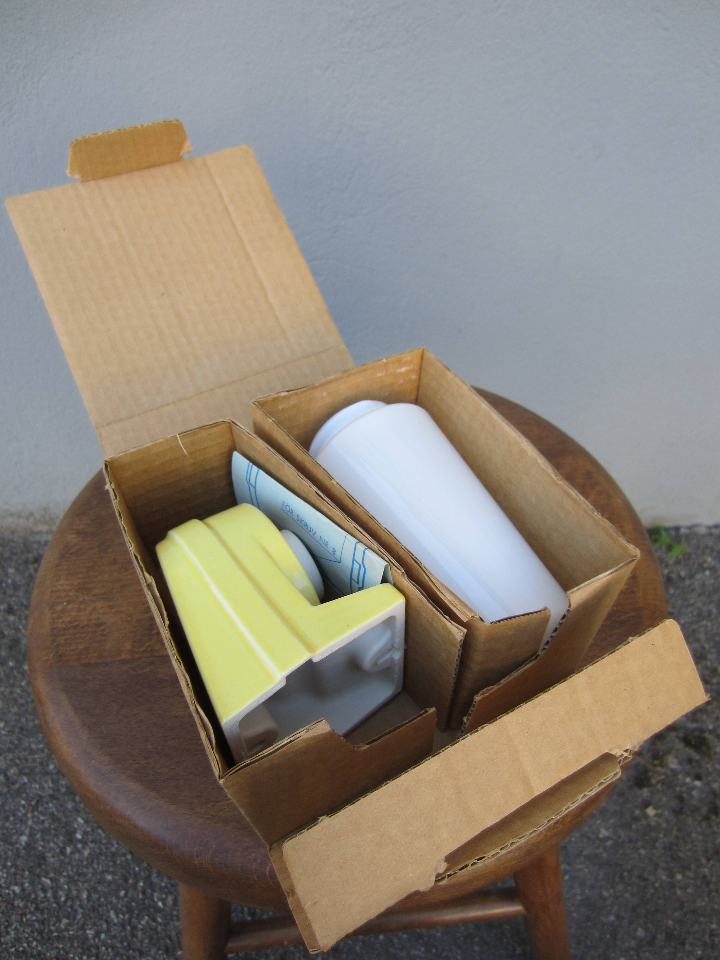 Scandinavian wall light by Sigvard Bernadotte for IFÖ