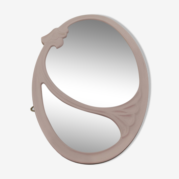 Miroir ovale en fonte rose layette