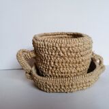 Basket braided with natural fibers