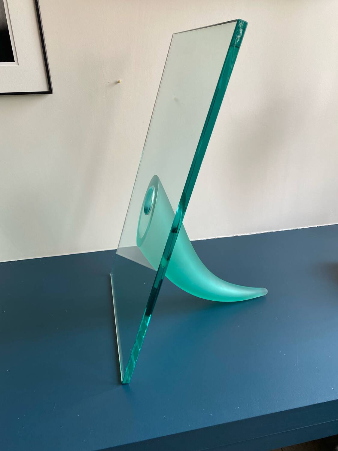 Strangeness against a wall Daum/Starck