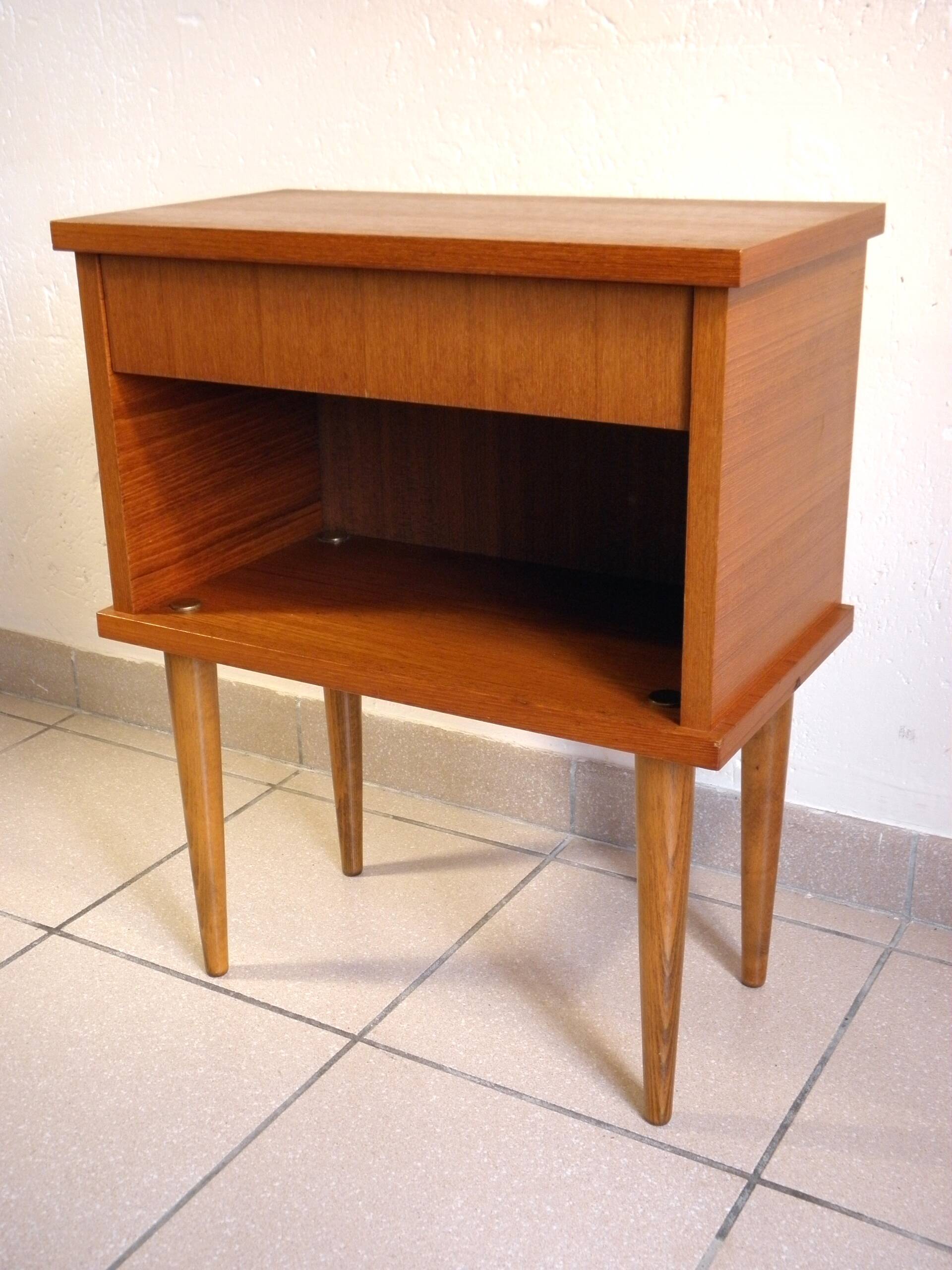 Teak bedside table years 70