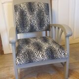 Colonial armchair