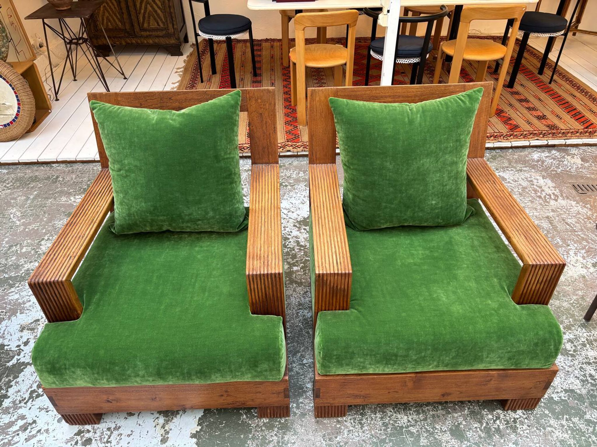 Paire de fauteuils art déco
