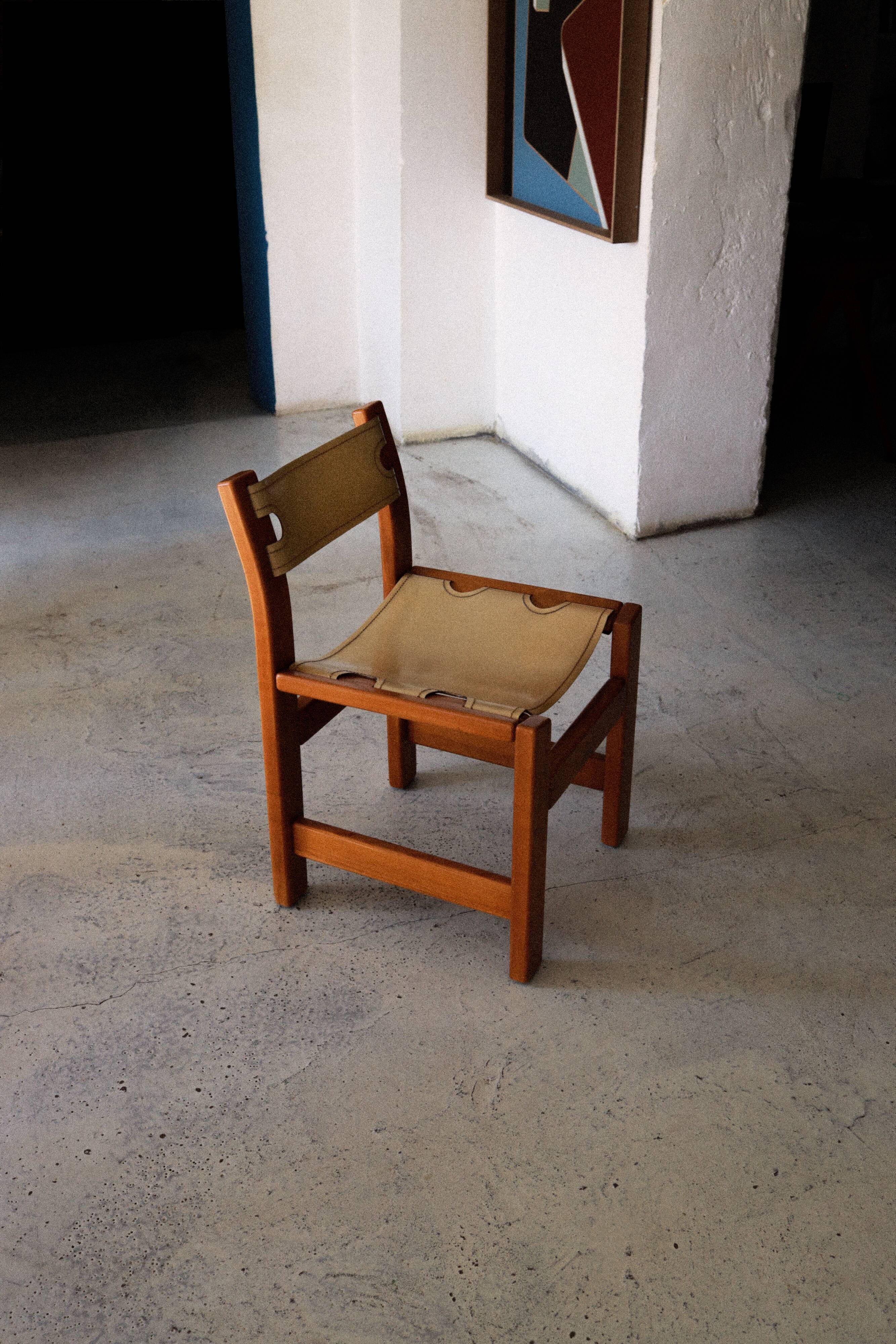 4 chairs in elm and leather Maison Regain